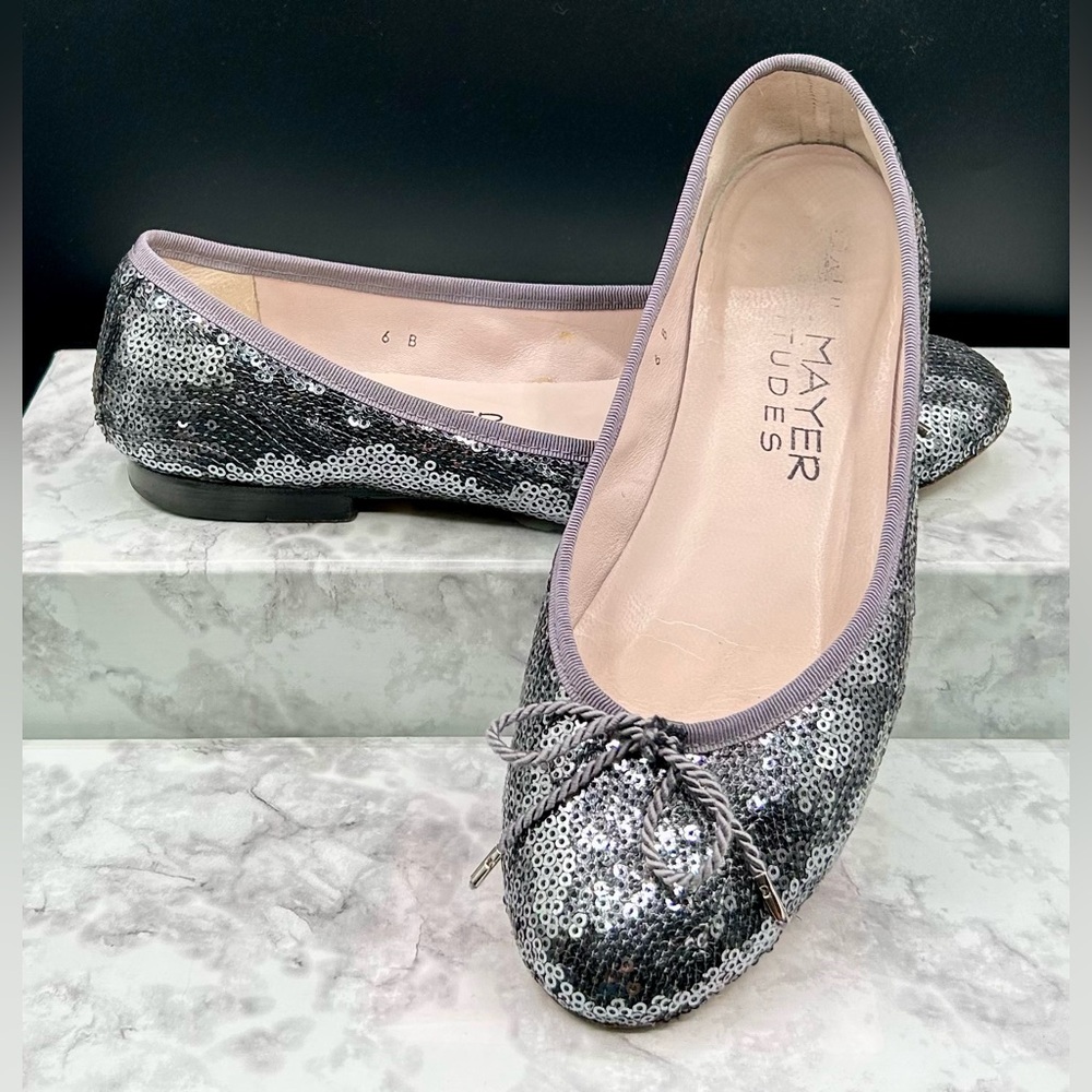 PAUL MAYER Attitudes Silver Sequin Ballet Flats-Handcrafted Made-Spain. Size 6 B